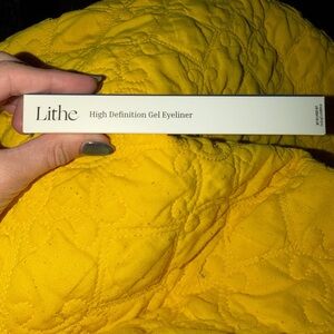 Lithe High Definition Gel Eyeliner - White Packaging NEW